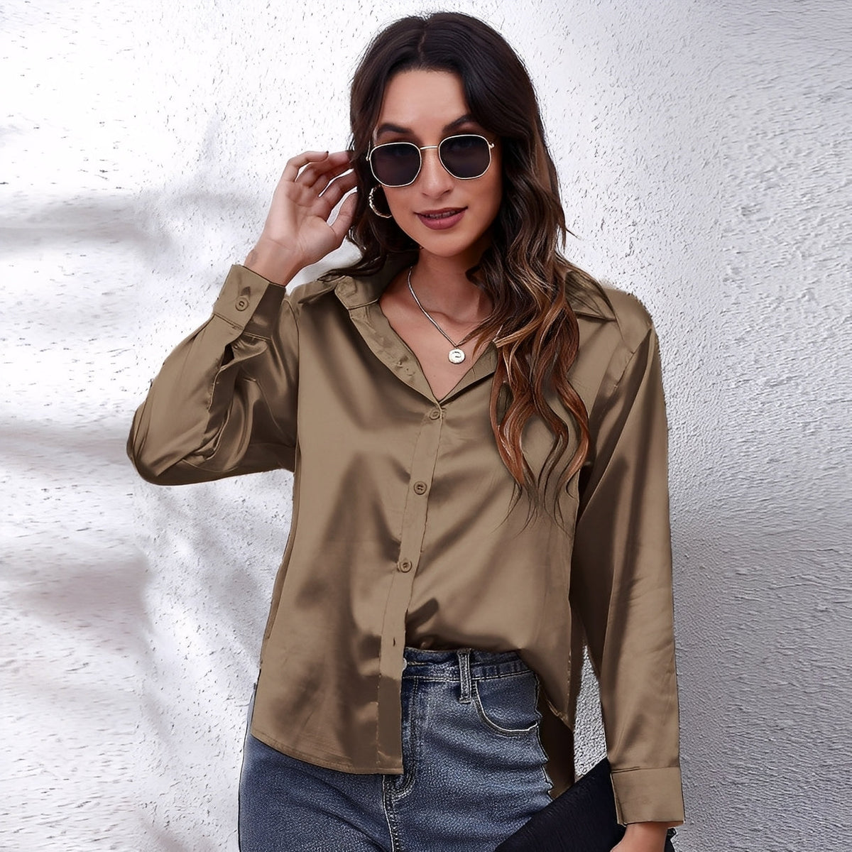 Haylee - Blusa ligera y brillante