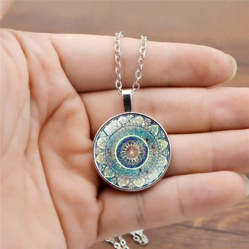Indira – Collar de armonía de mandala azul