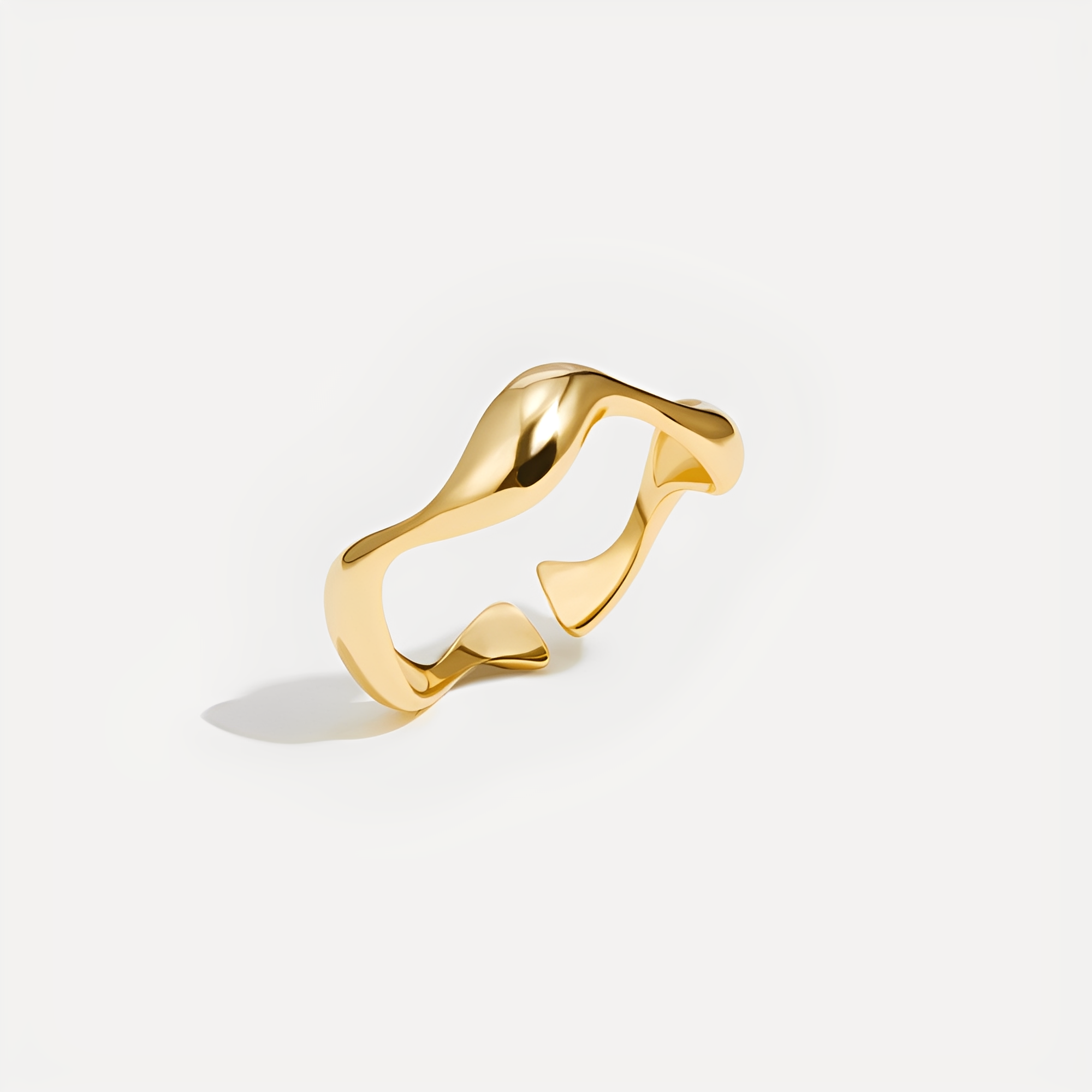 Tarah – Anillo ola de oro de 18K