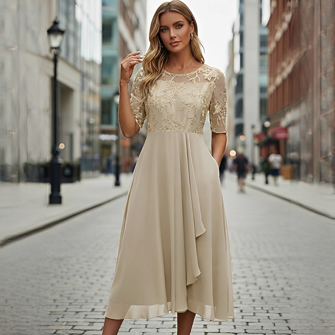 Victoria - Vestido Elegante de Encaje Hueco