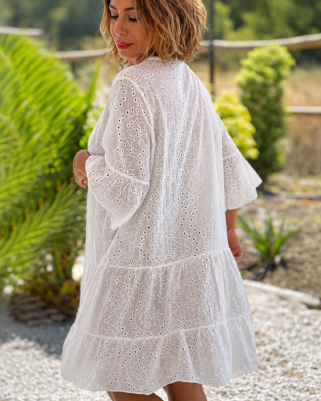 Melania - Blusa con Cuello en V Elegante