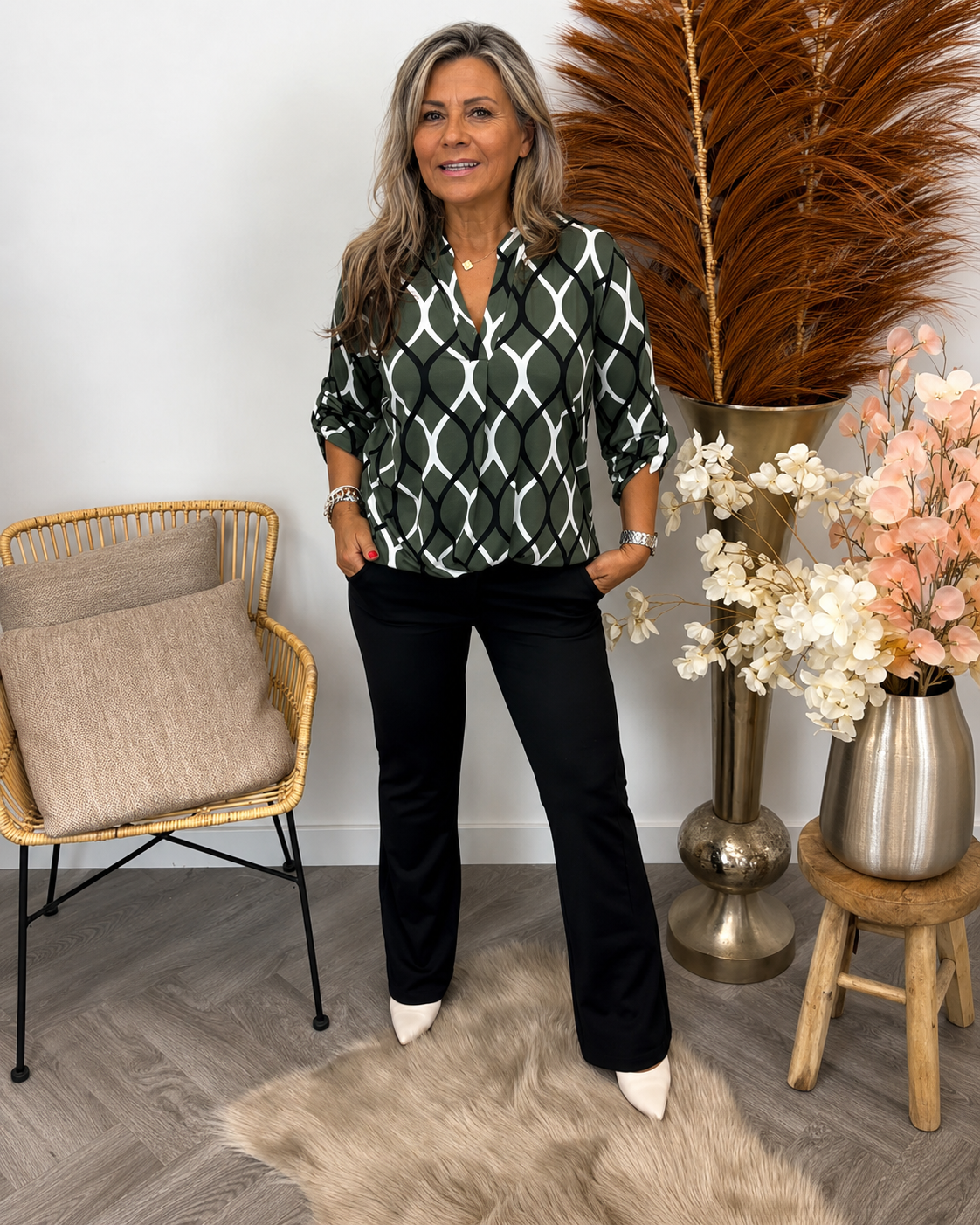 Brigitta - Blusa Elegante y Estilosa