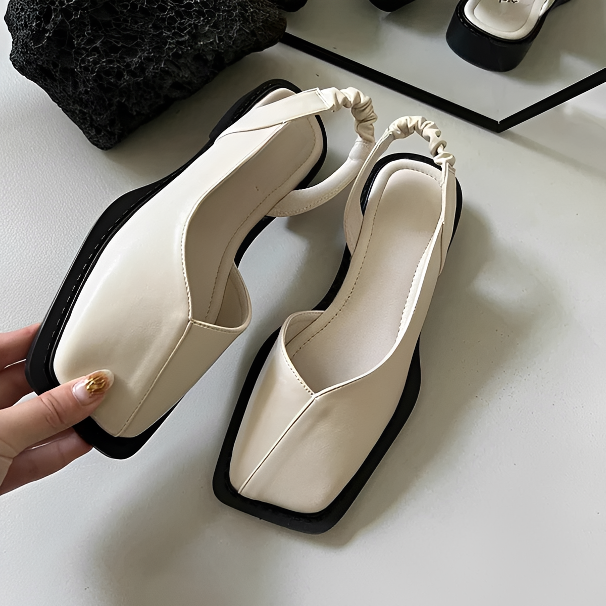 Eileen - Zapatos Elegantes de Punta Cuadrada
