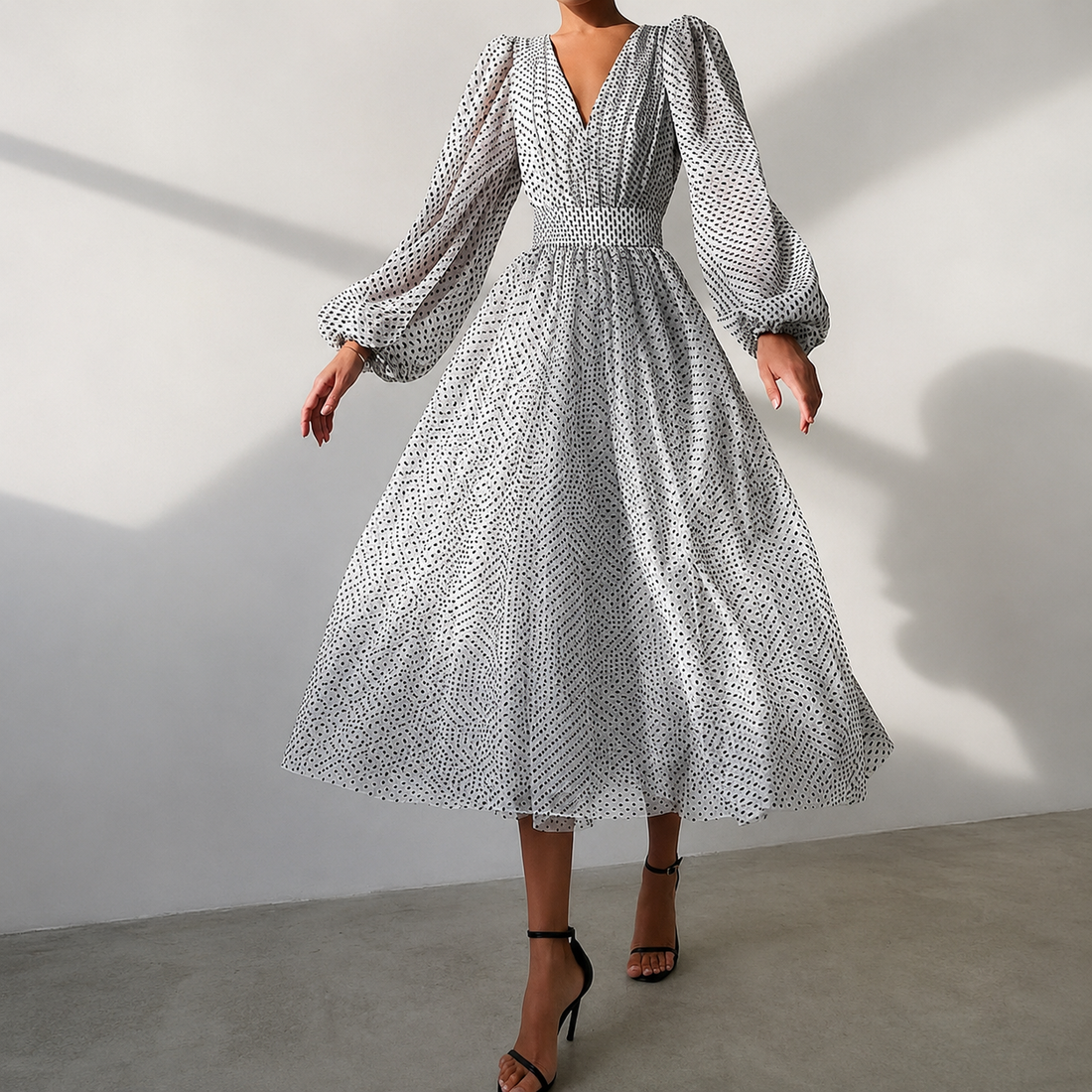 Emina - Vestido Elegante de Manga Larga con Cuello en V