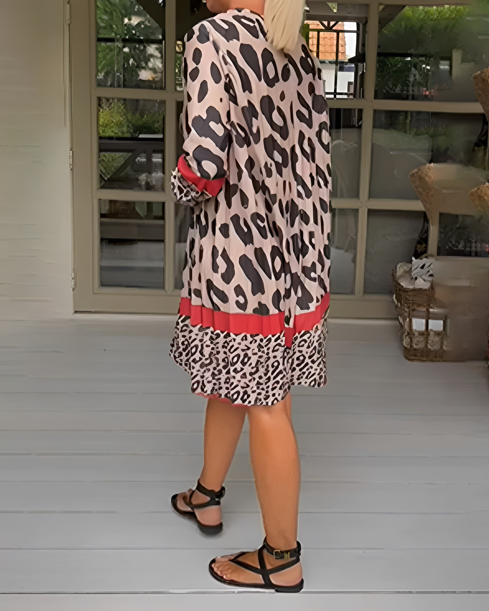 Marfie - Mini Vestido Elegante con Cuello en V