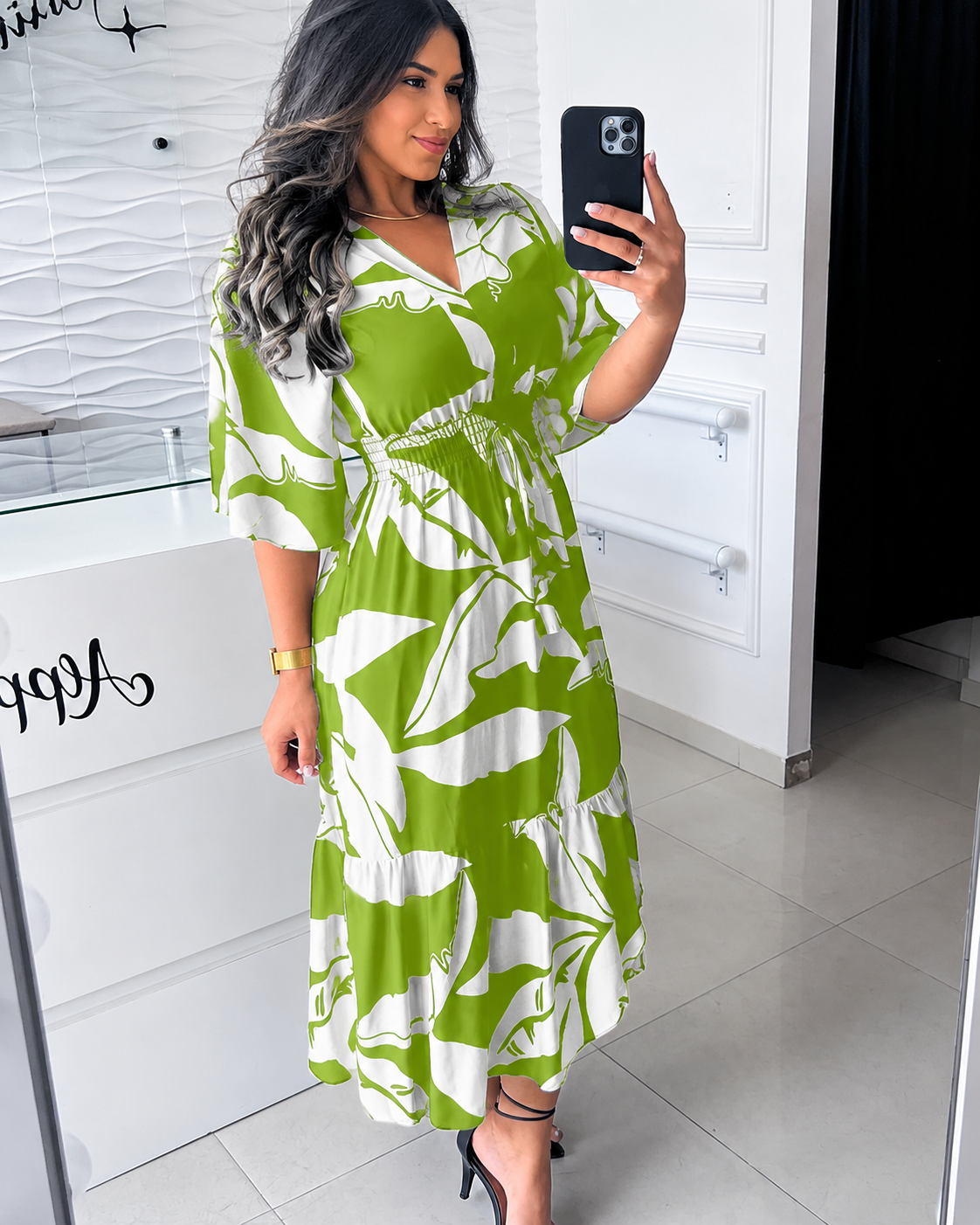 Agathe - Vestido Midi Elegante con Cuello en V