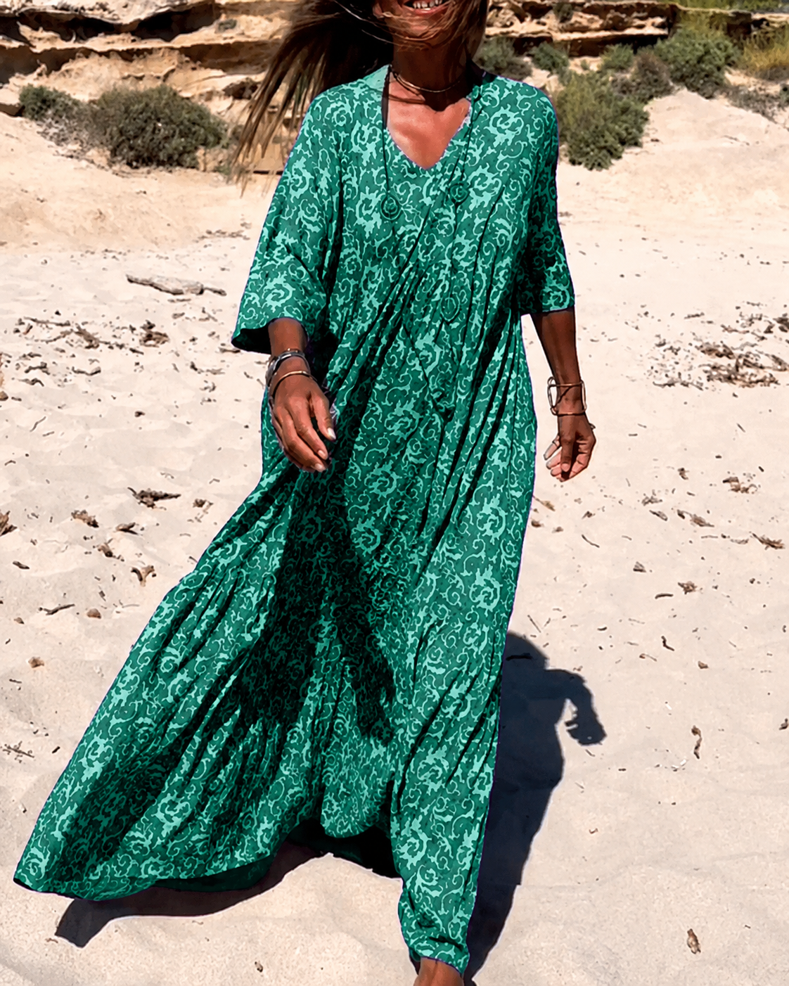 Lucienne - Vestido de Moda con Cuello en V