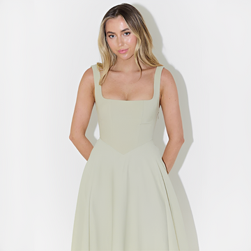 Fioren - Elegante Vestido Midi con Cuello Cuadrado