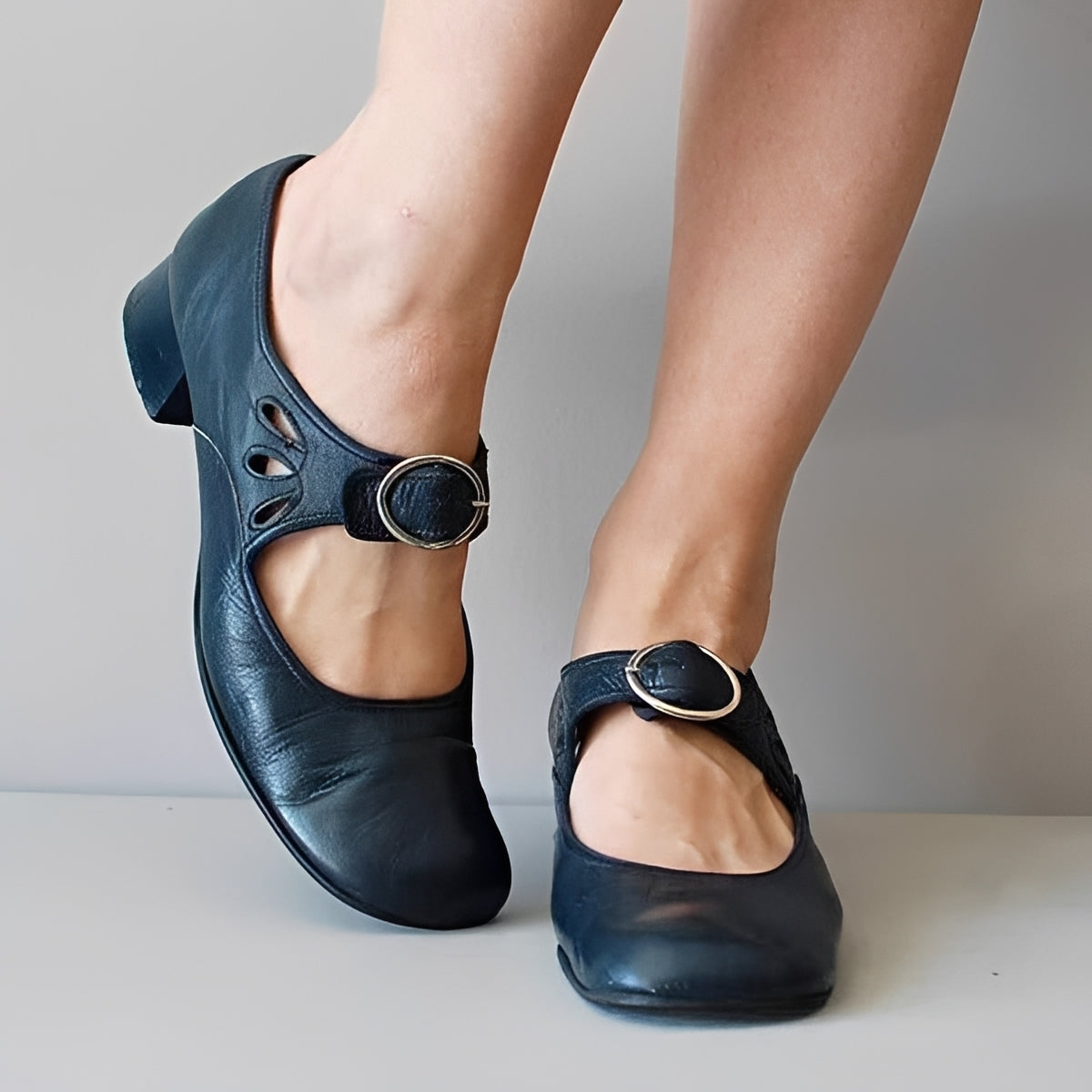 Navie - Sandalias Casuales de Punta Redonda