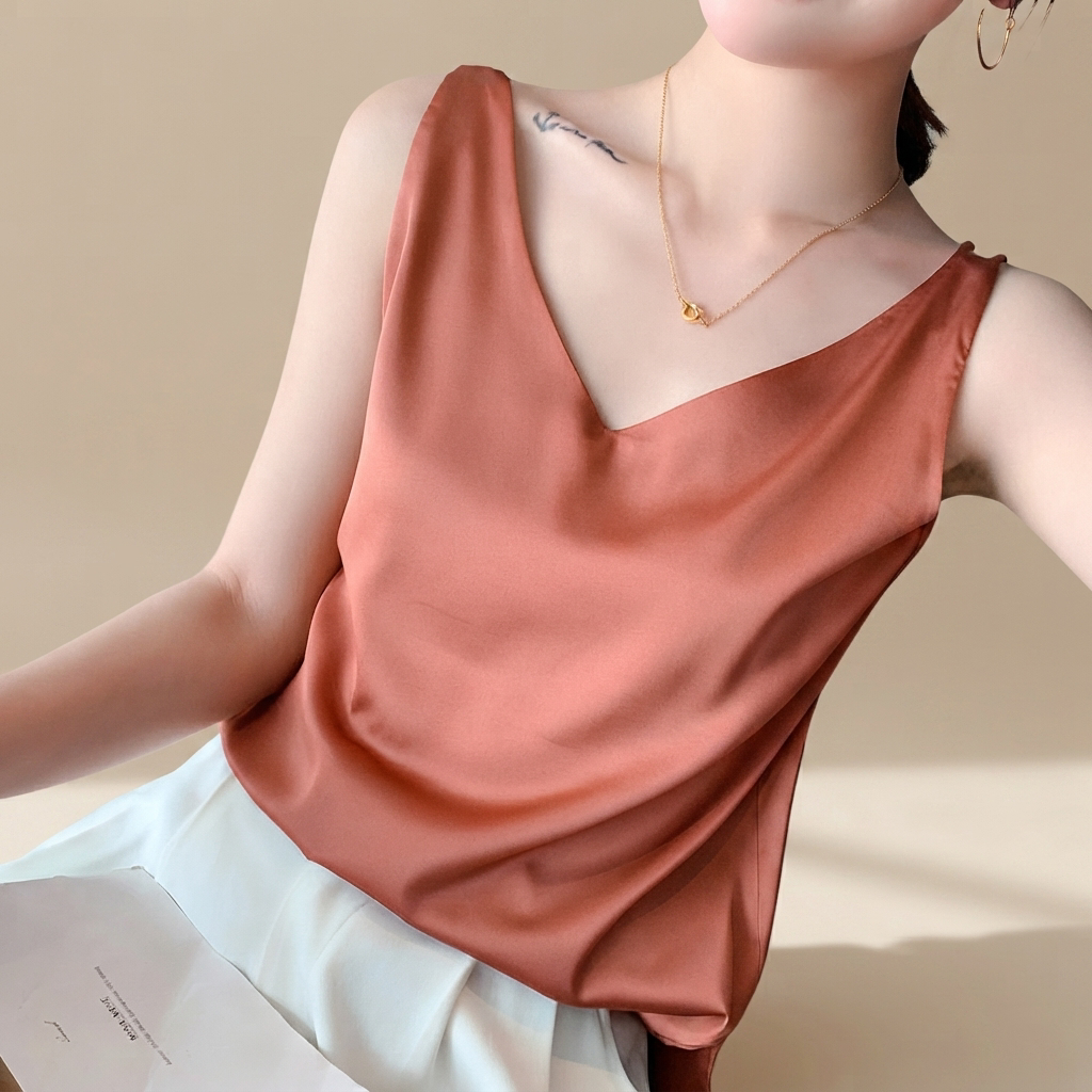 Trina - Top Elegante con Cuello en V