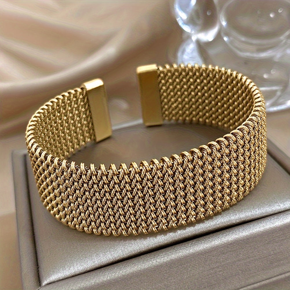 Raya – Pulsera de acero de titanio con cable grabado