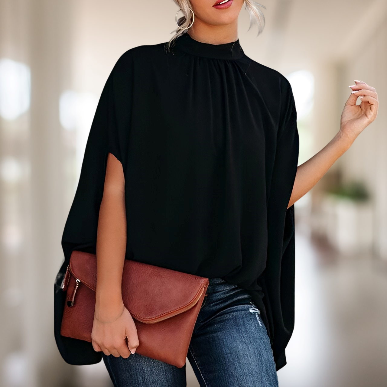 Zara - Blusa elegante con corte acampanado