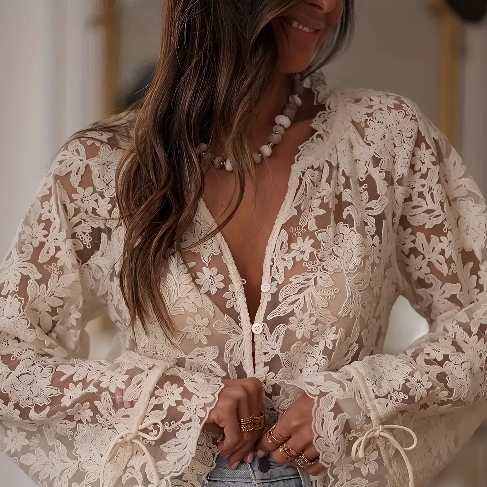 Alexia - Blusa Floral Bordada Elegante