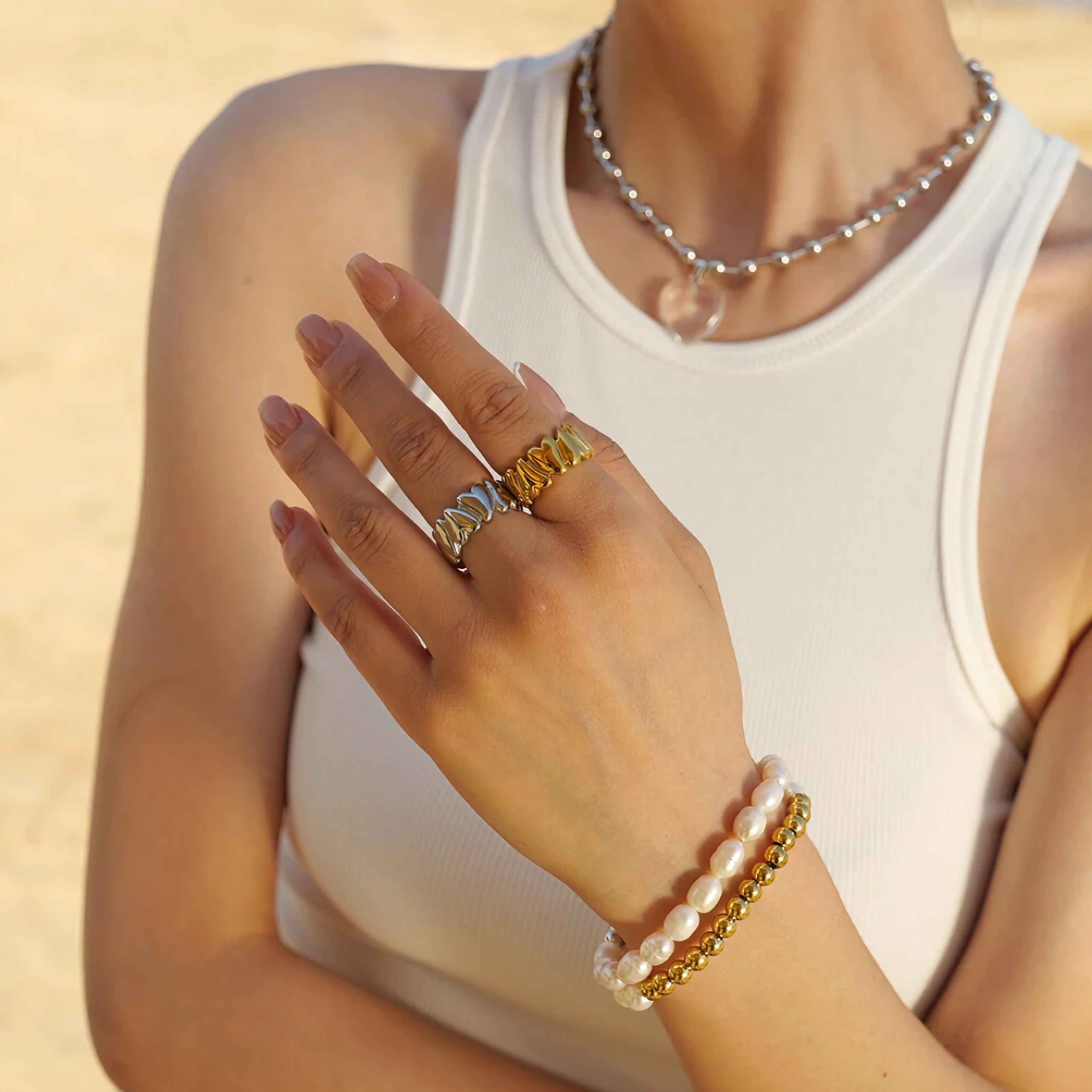 Elena - Anillo de Corazón Inestable en Oro