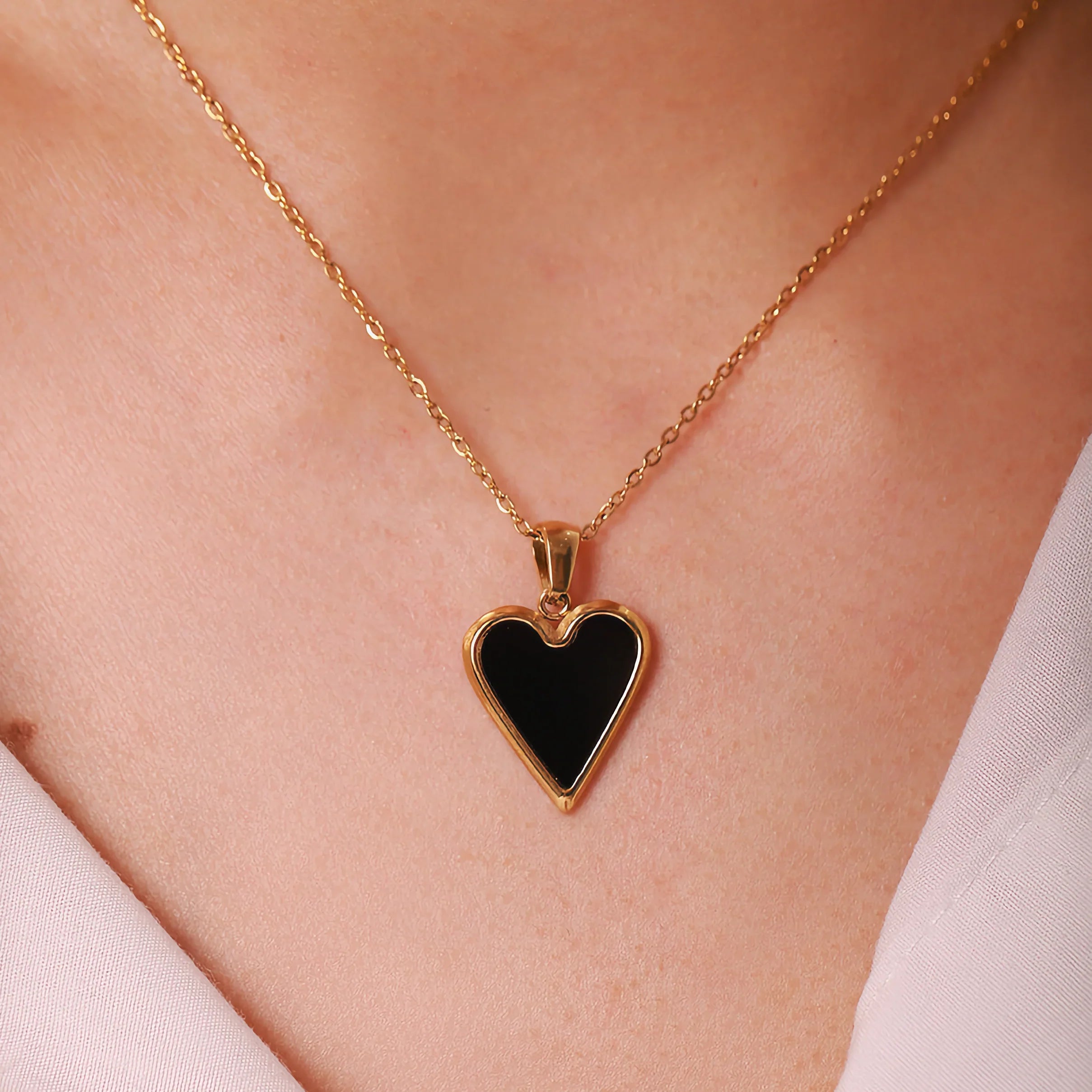 Blythe – Collar corazón elegante