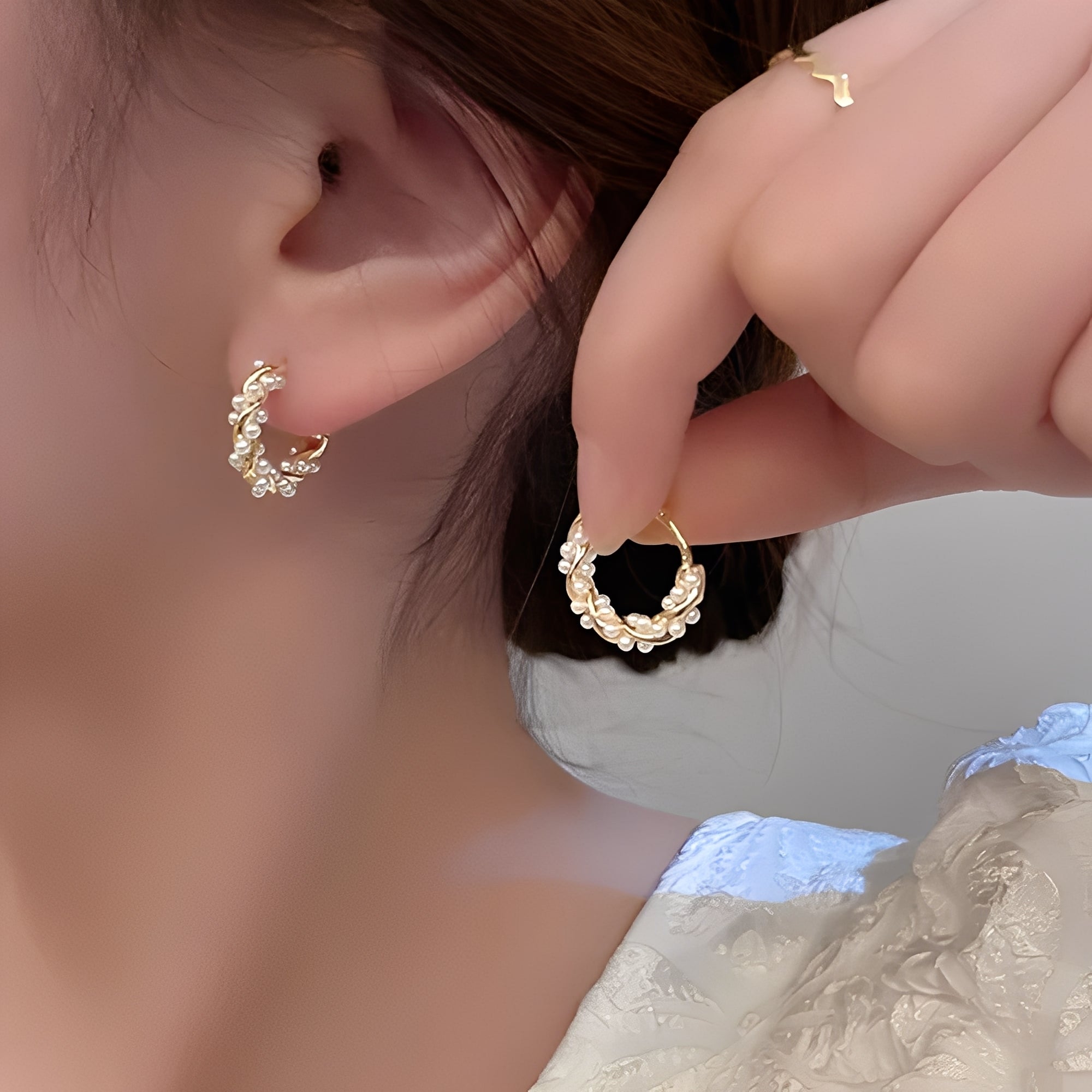 Ellie – Pendientes de perlas trenzadas