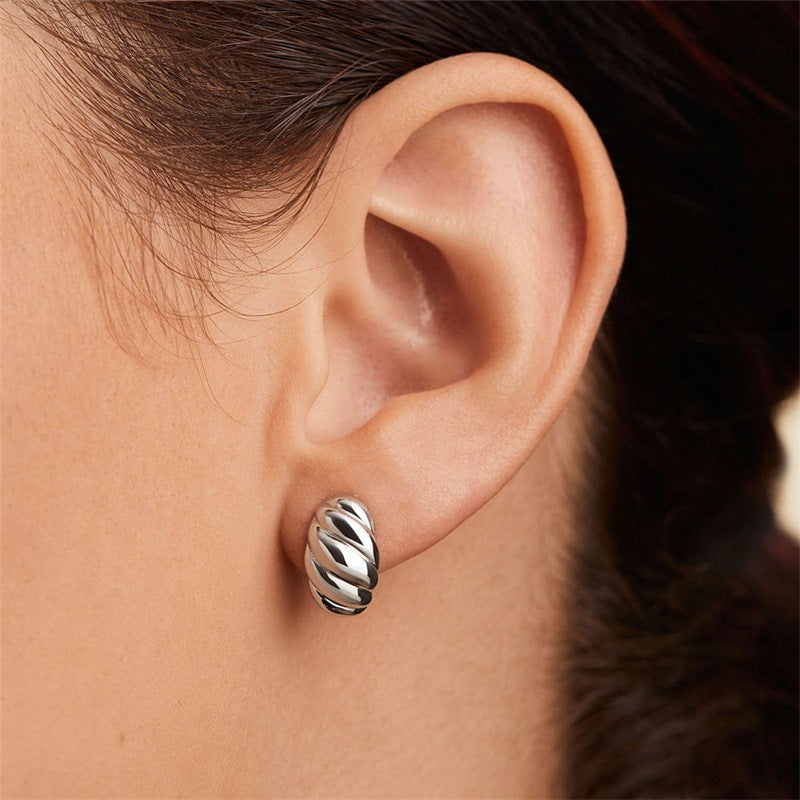 Ellie – Pendientes de croissant de oro