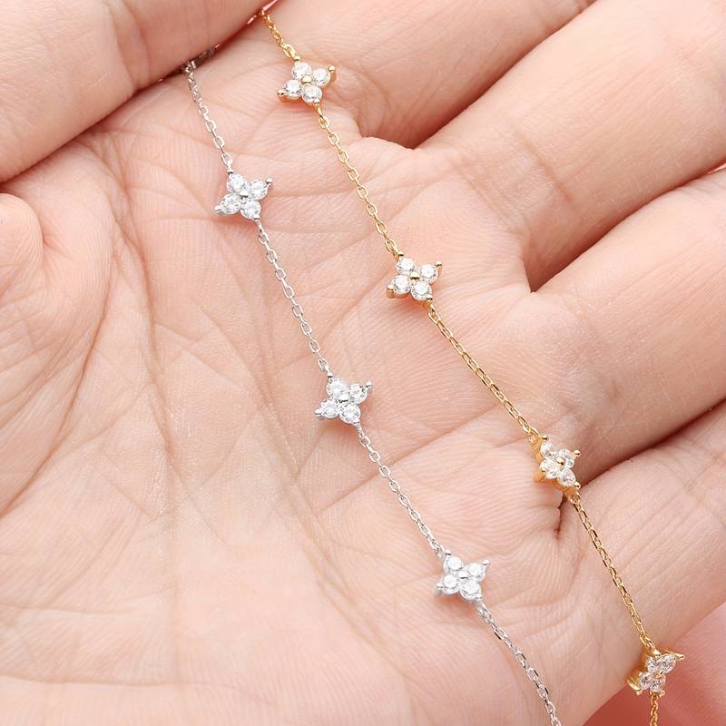 Pulsera de Flores de Zircón - Pulsera Minimalista