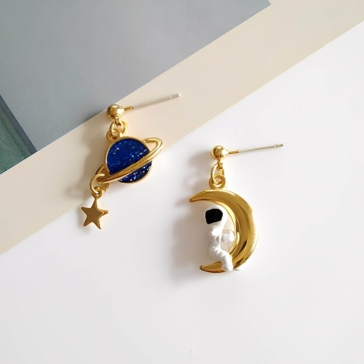 Luna – Pendientes de astronauta y planeta