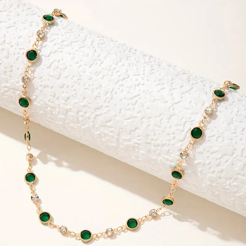 Esmeralda – Collar con colgante verde esmeralda