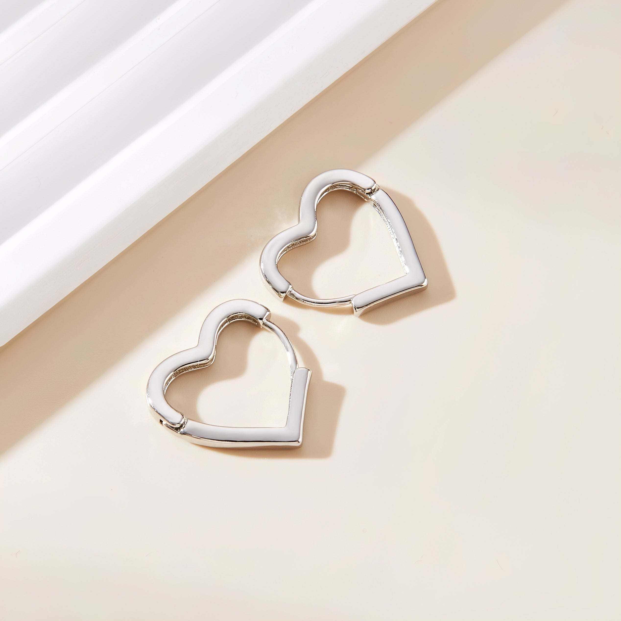 Lena – Aros en forma de corazón de oro (par)