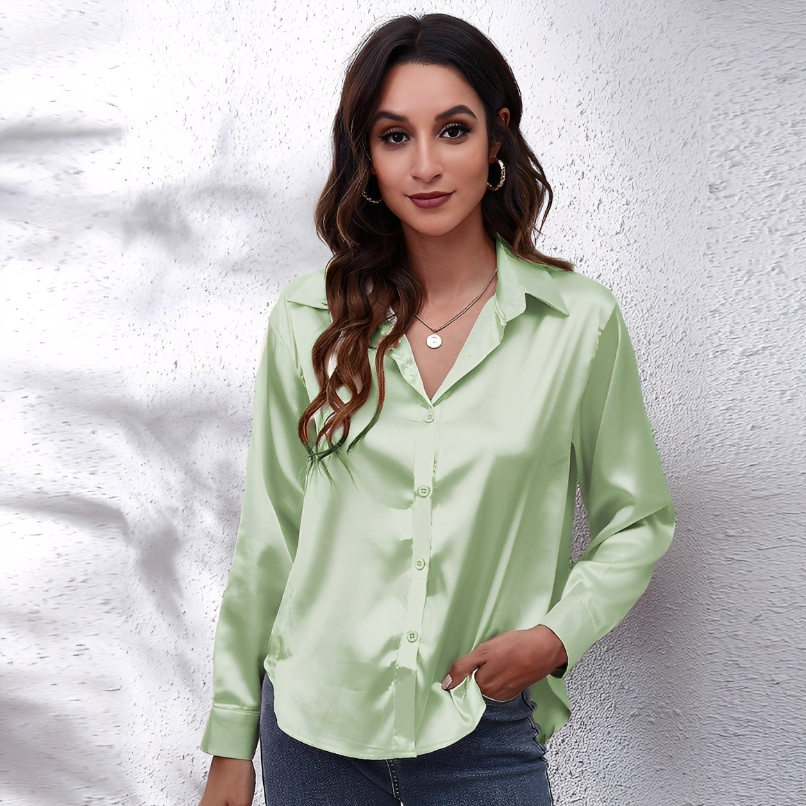 Haylee - Blusa ligera y brillante