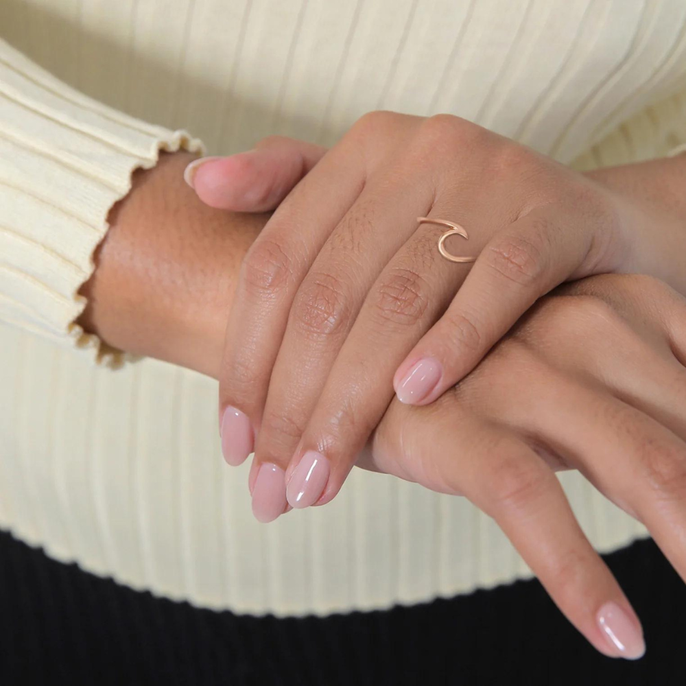 Anillo minimalista de ola del mar - anillo de plata en forma de ola