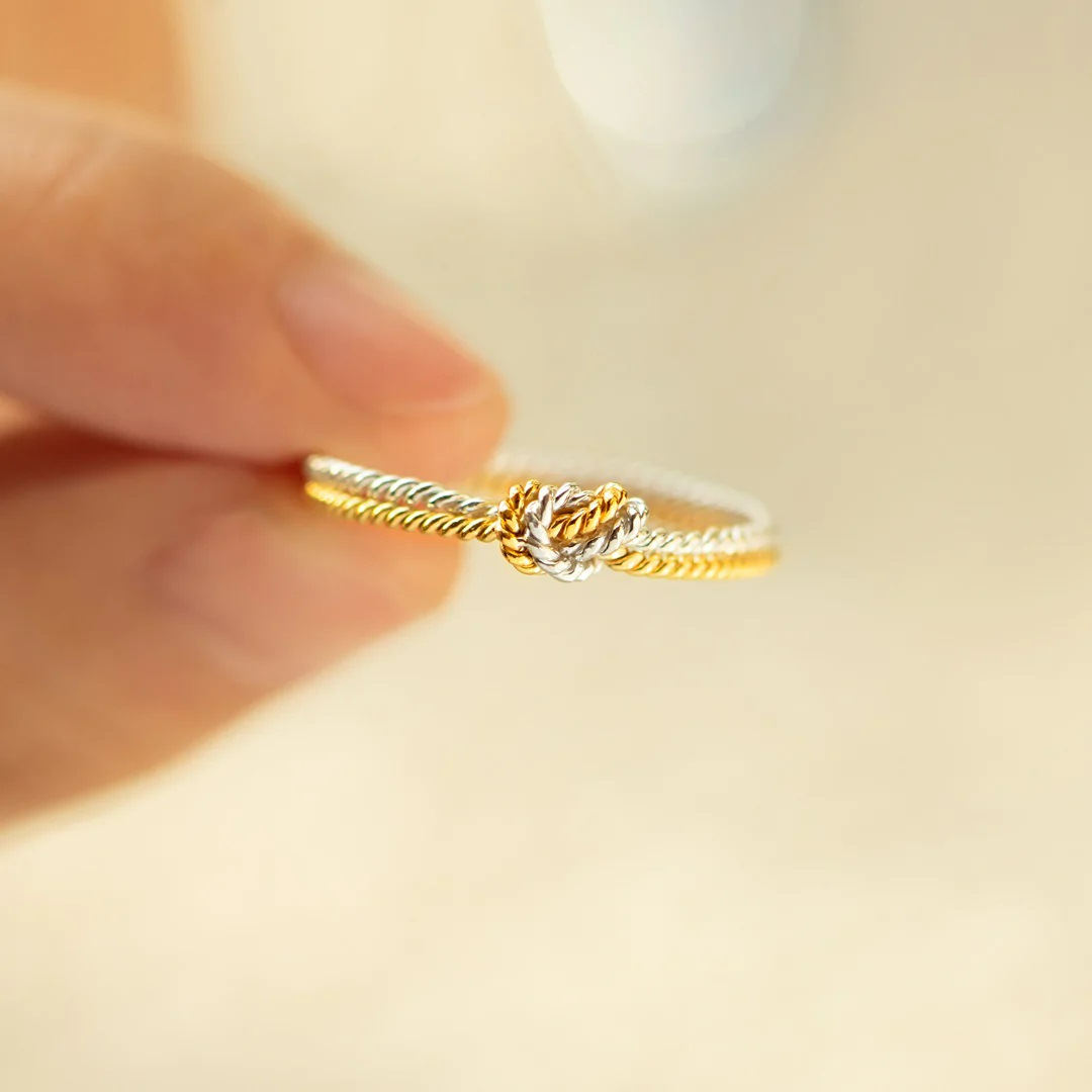 Anillo de nudos de cuerda de ángel - Oro y plata