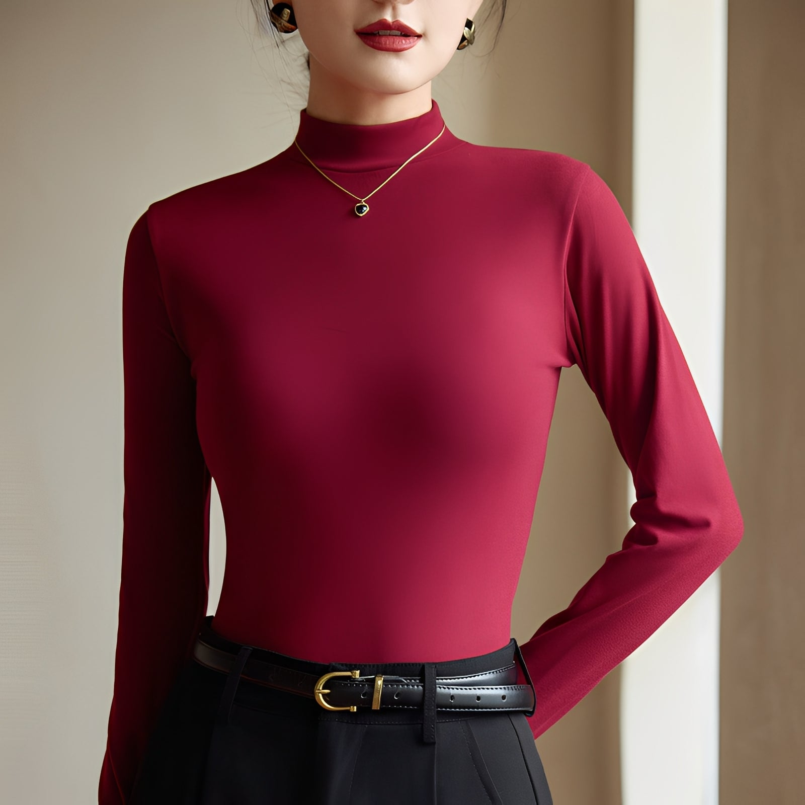 Antonette - Top elegante de cuello alto