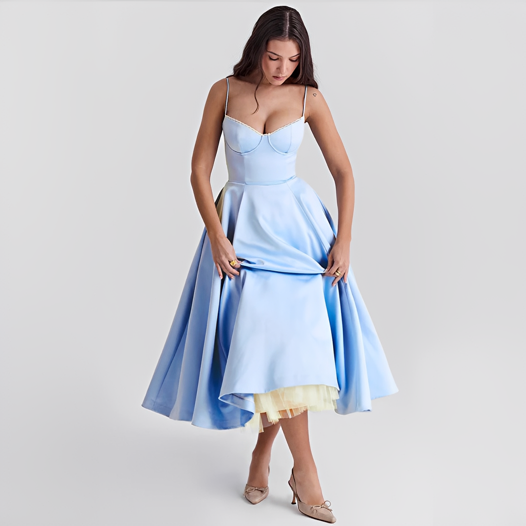 Zendaya - Vestido Elegante de Doble Capa