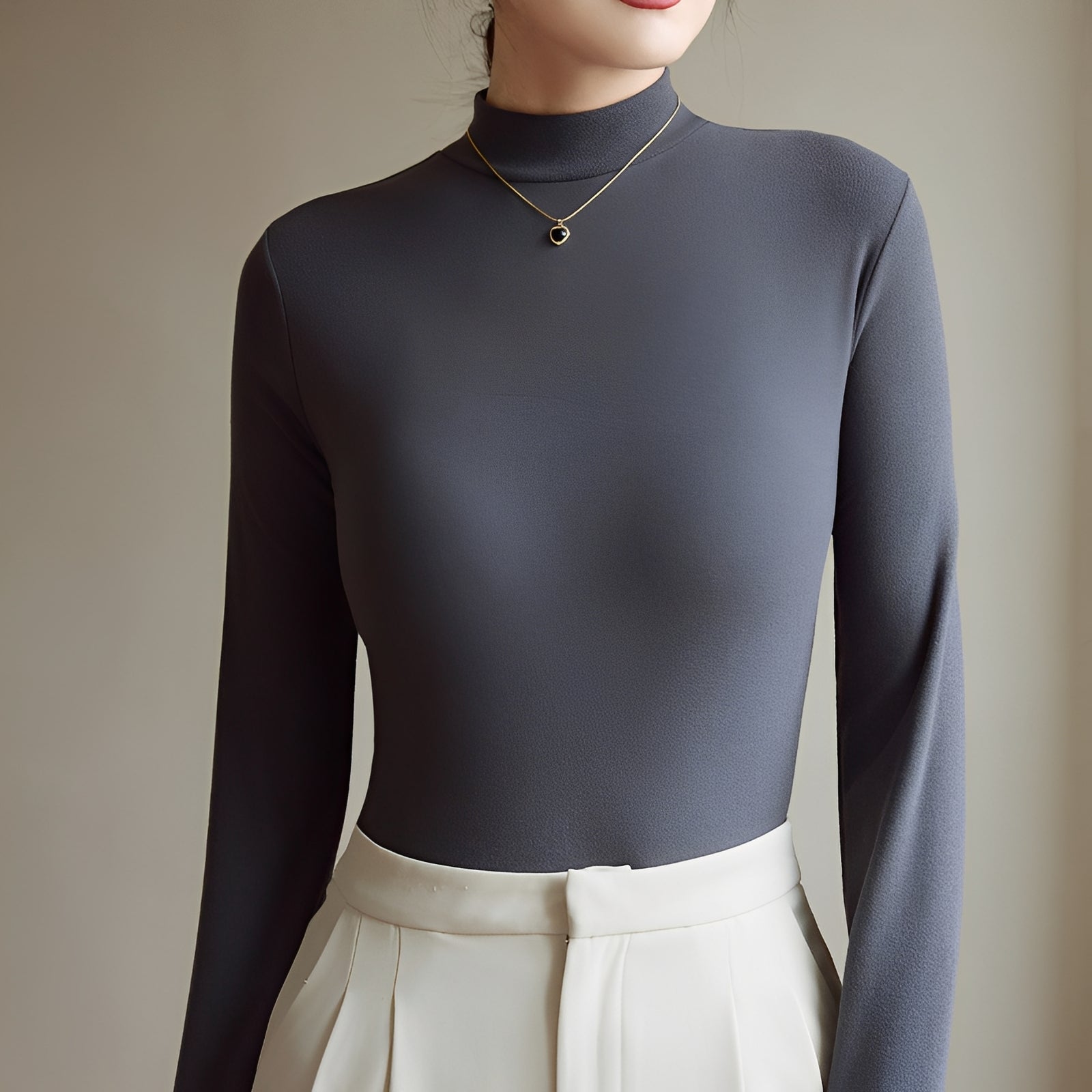 Antonette - Top elegante de cuello alto