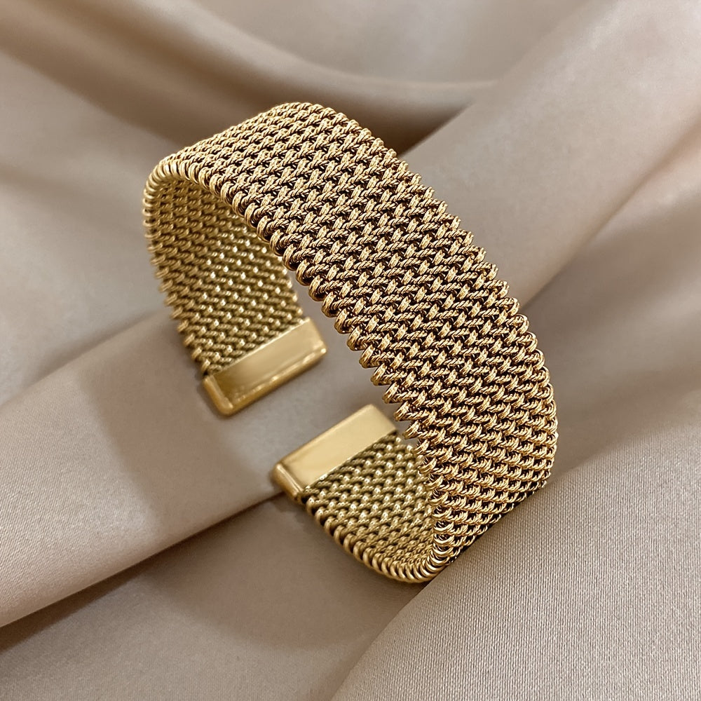 Raya – Pulsera de acero de titanio con cable grabado