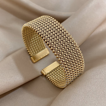 Raya – Pulsera con cable grabado