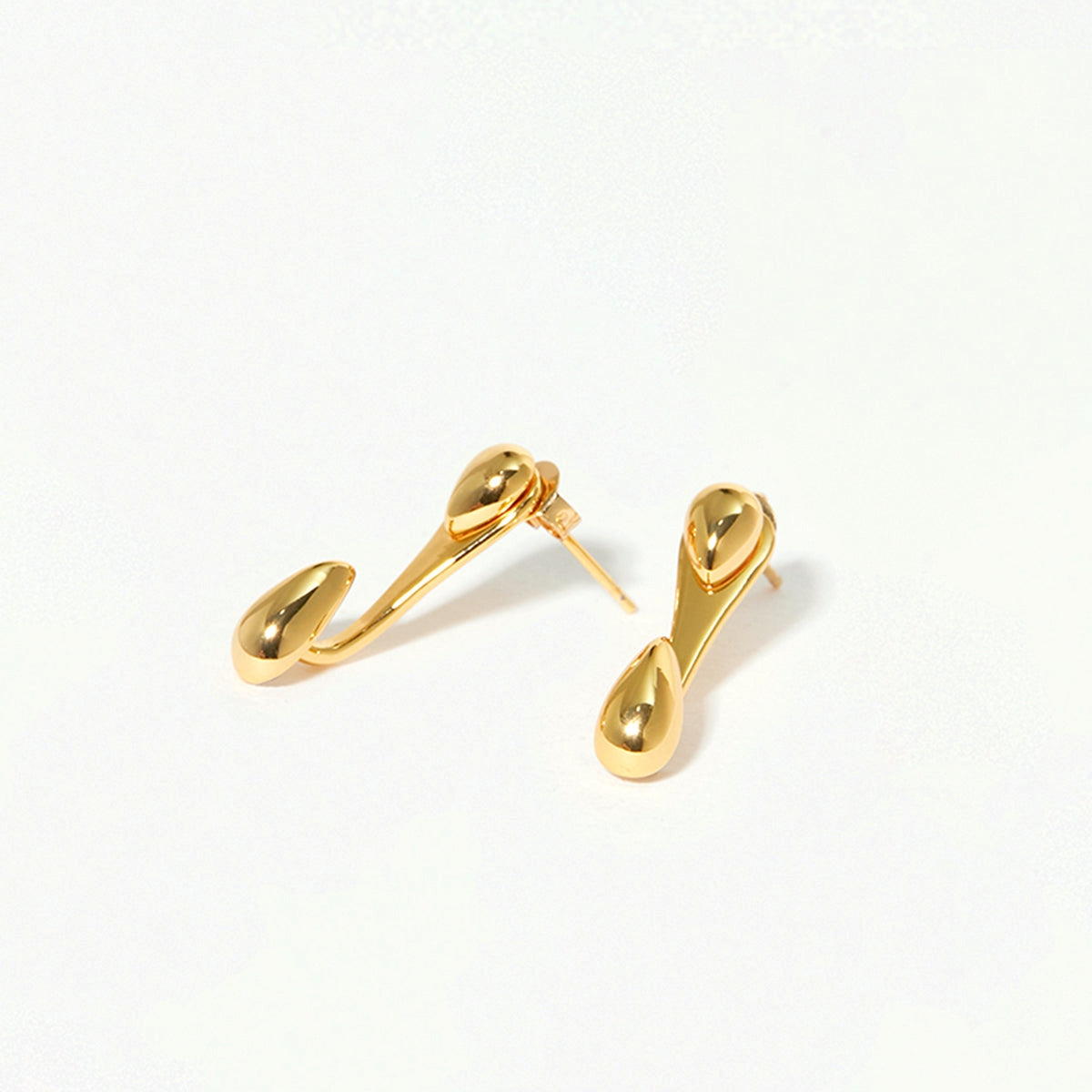 Nowee – Pendientes de Tuerca Gota de Agua