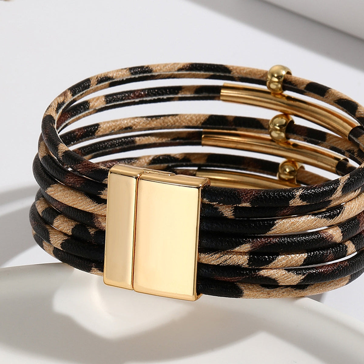 Margaux – Pulsera de leopardo refinada