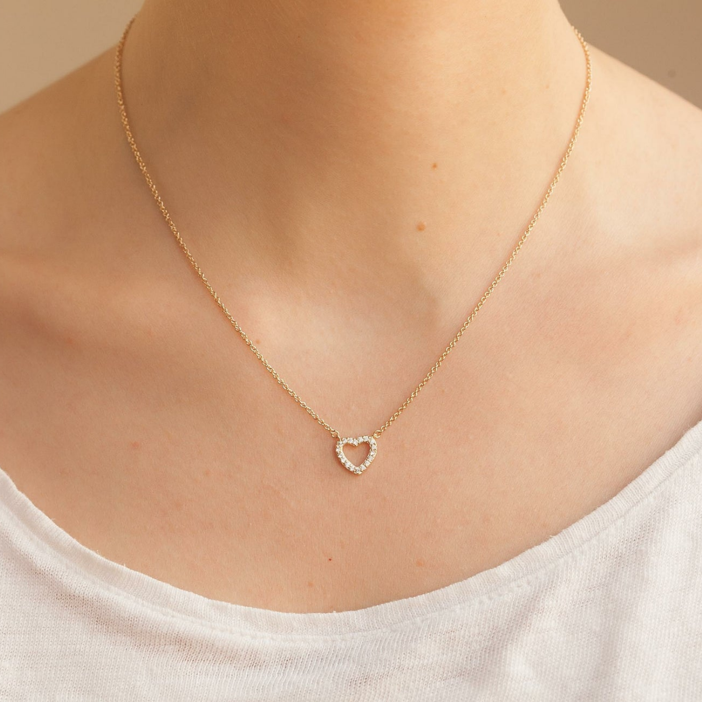 Pequeño collar de amor - Collar de corazón de oro y diamante