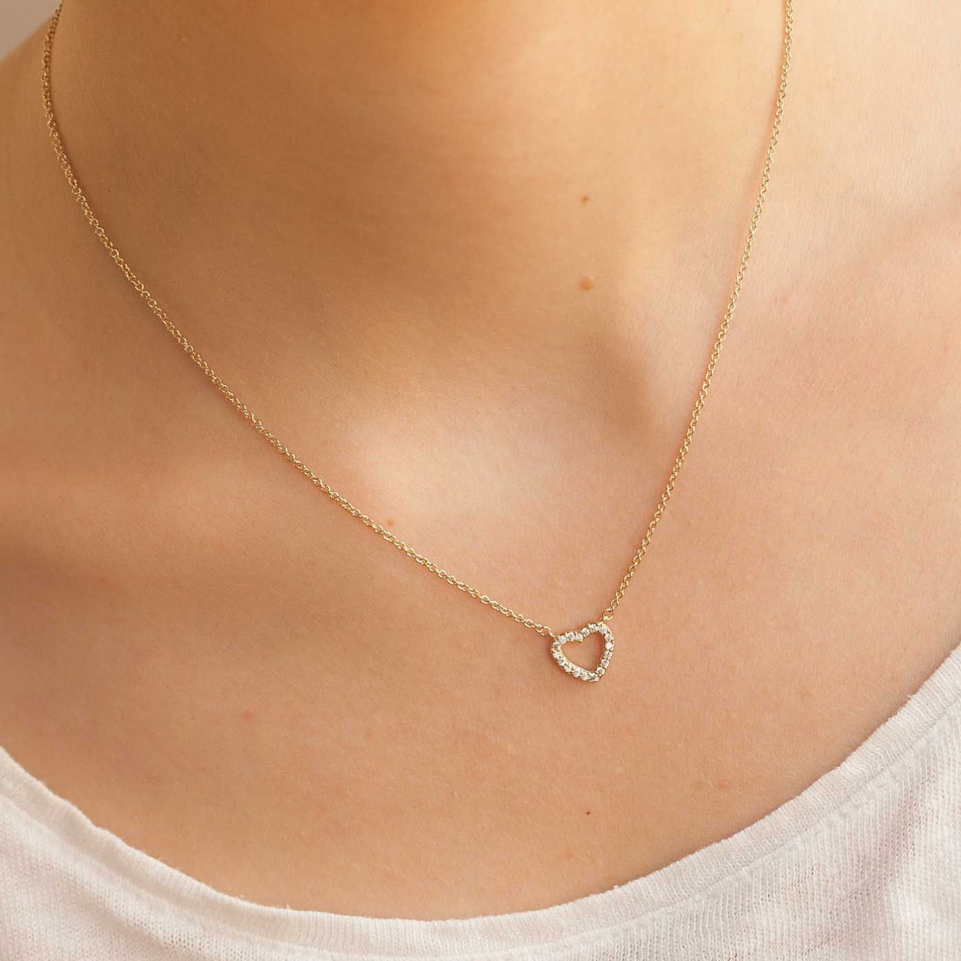 Pequeño collar de amor - Collar de corazón de oro y diamante