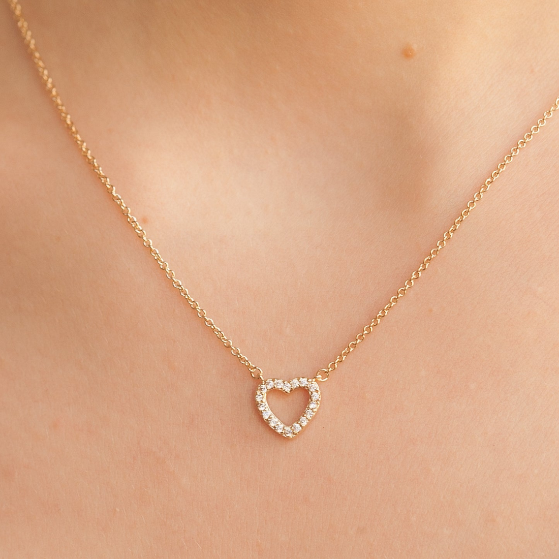 Pequeño collar de amor - Collar de corazón de oro y diamante