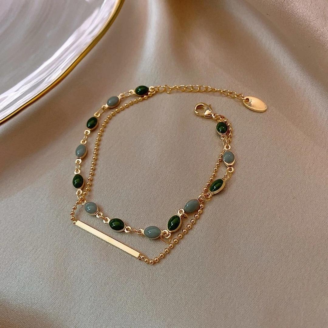Manon – Pulsera de piedra verde en oro