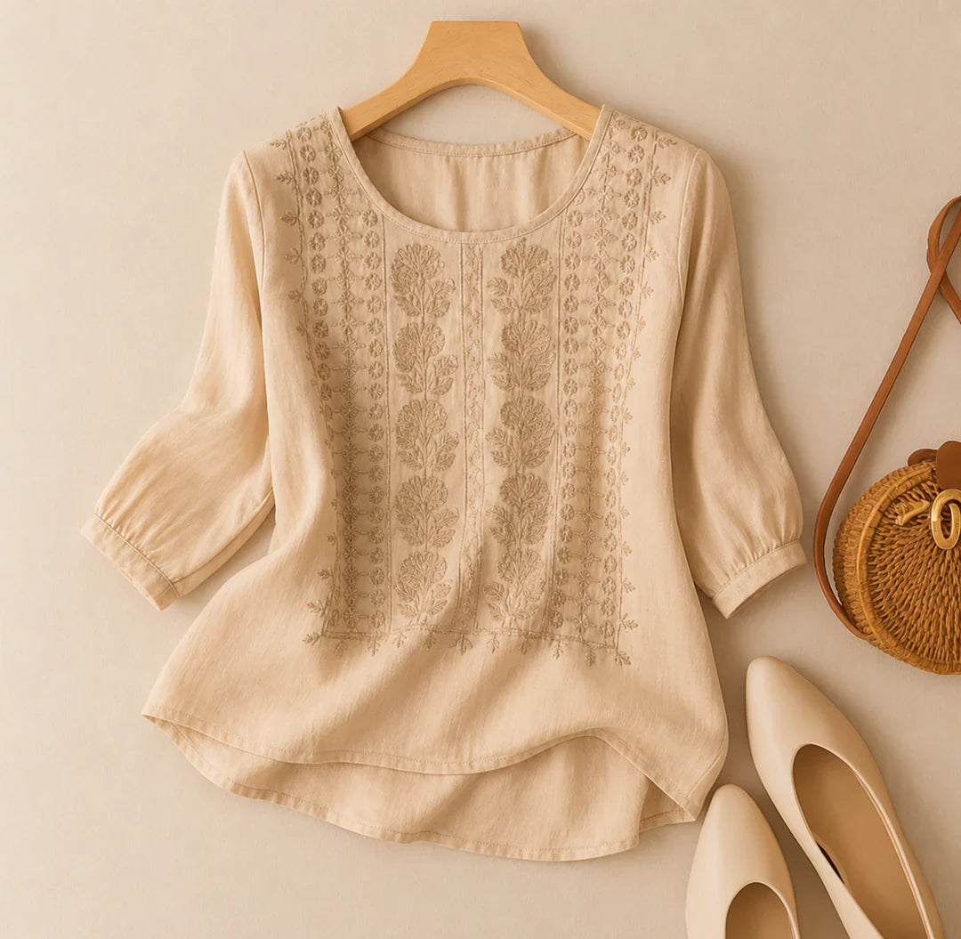 Sonia – Elegante blusa de encaje para dama