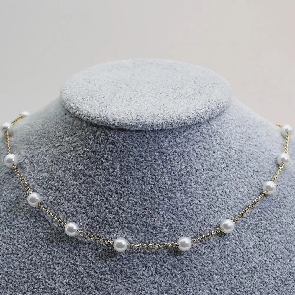 Vivienne – Collar de Perlas Doradas