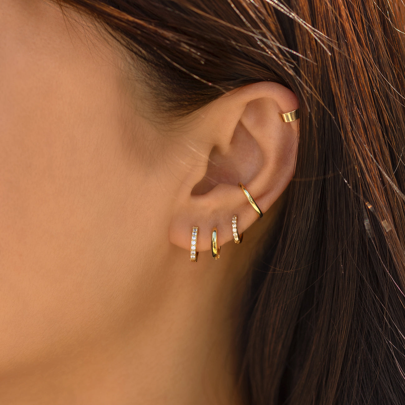 Pequeños Pendientes Huggie Hoop