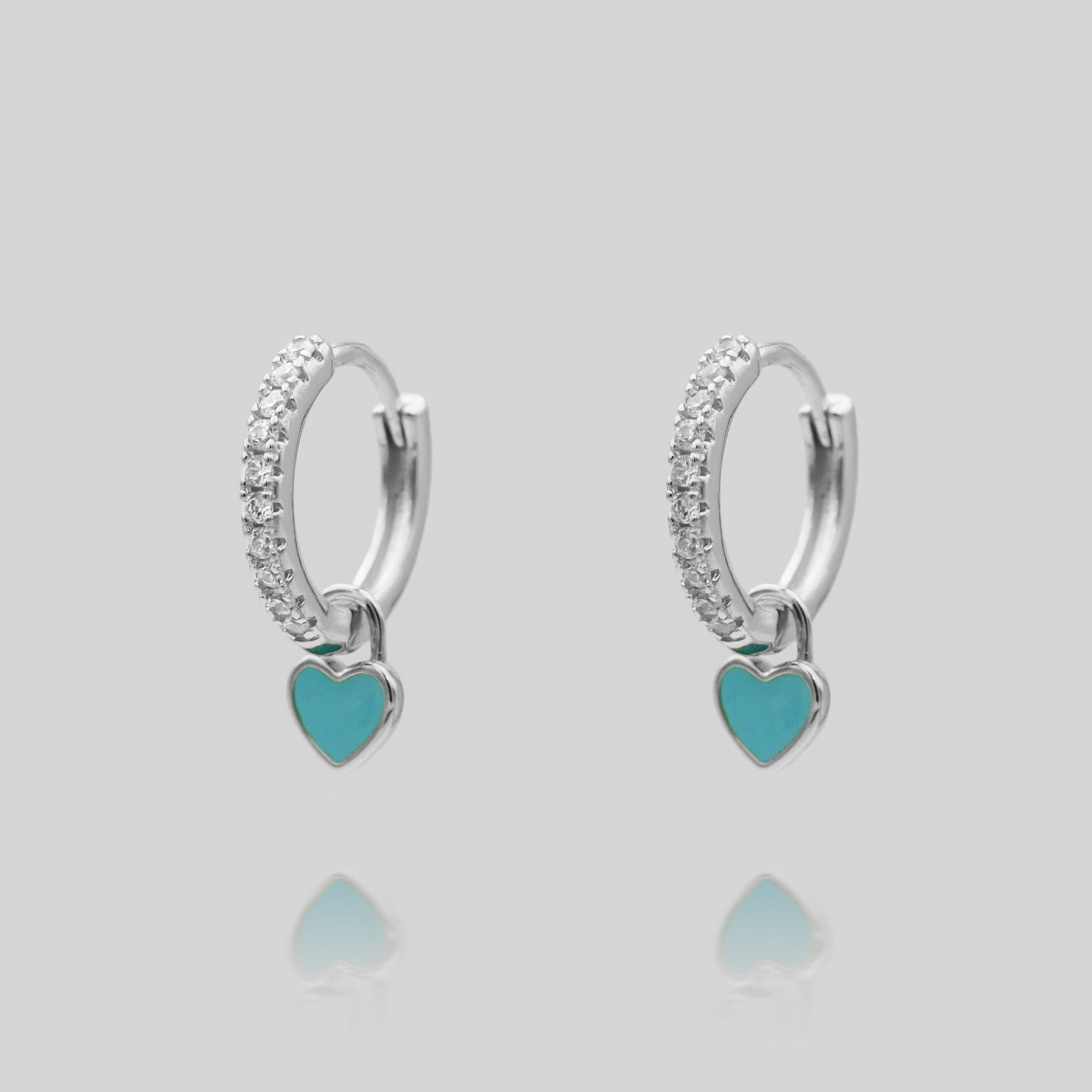 Gabby – Pendientes huggies en forma de corazón