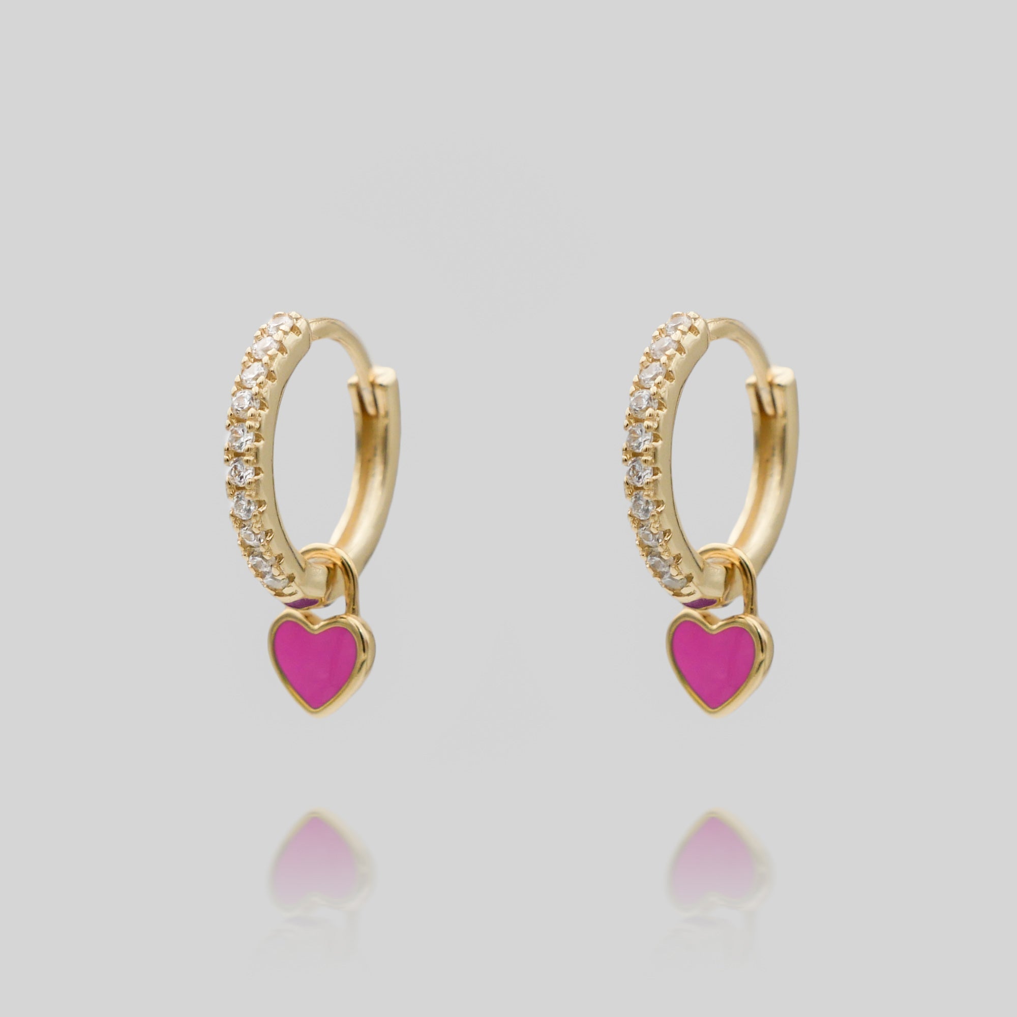 Gabby – Pendientes huggies en forma de corazón