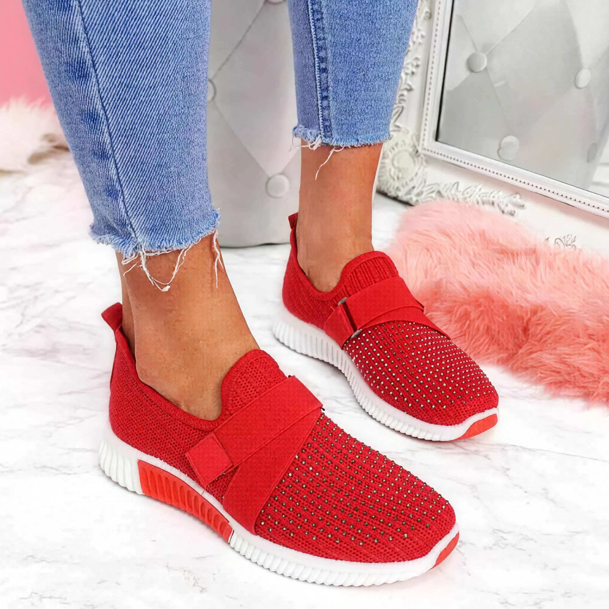 Kinsley - Zapatillas slip-on con detalles de cristal