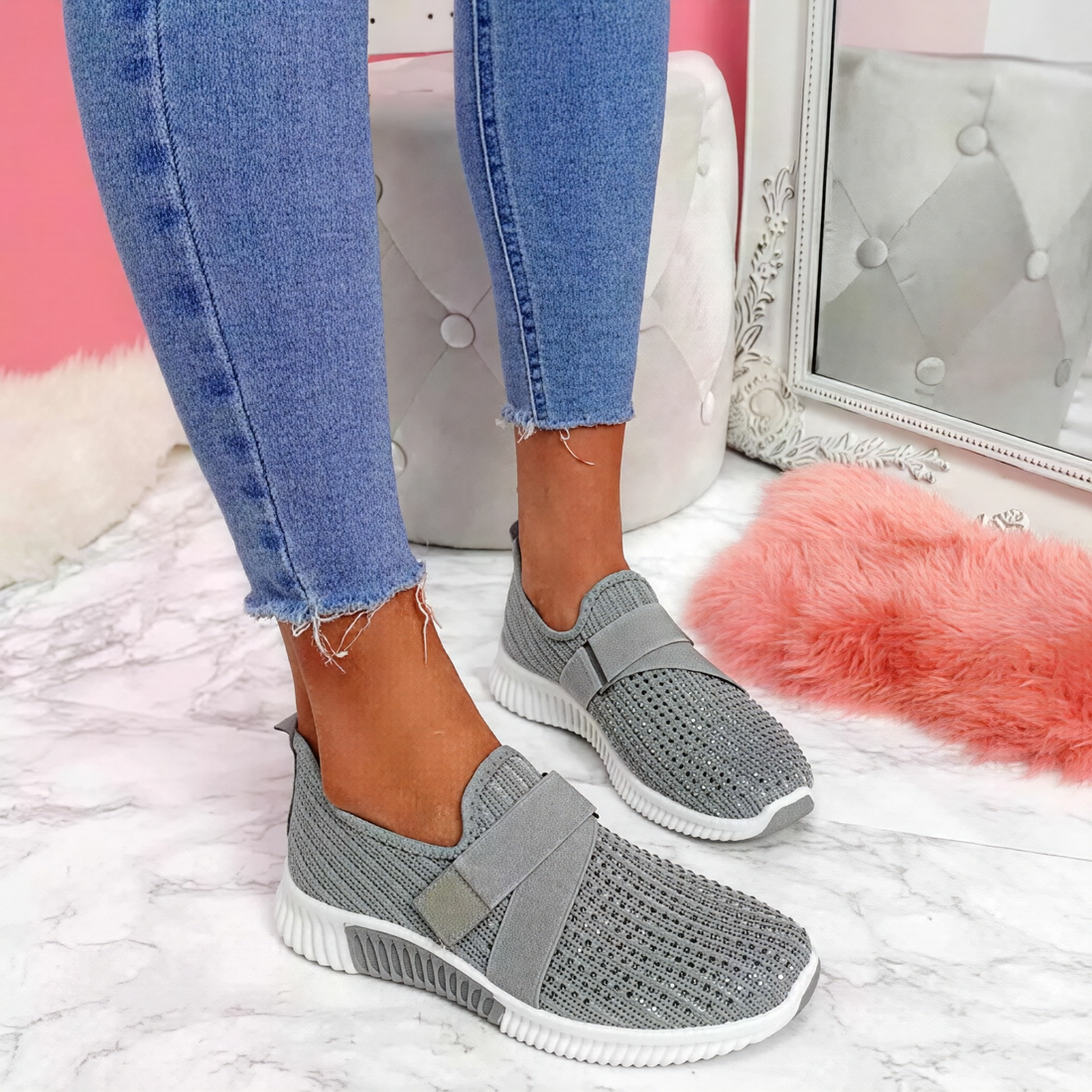 Kinsley - Zapatillas slip-on con detalles de cristal