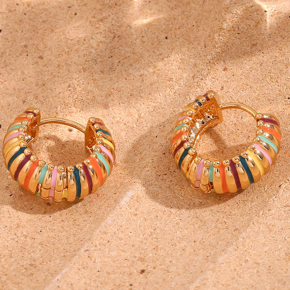 Chelsea – Aros Dorados con Rayas de Arcoíris