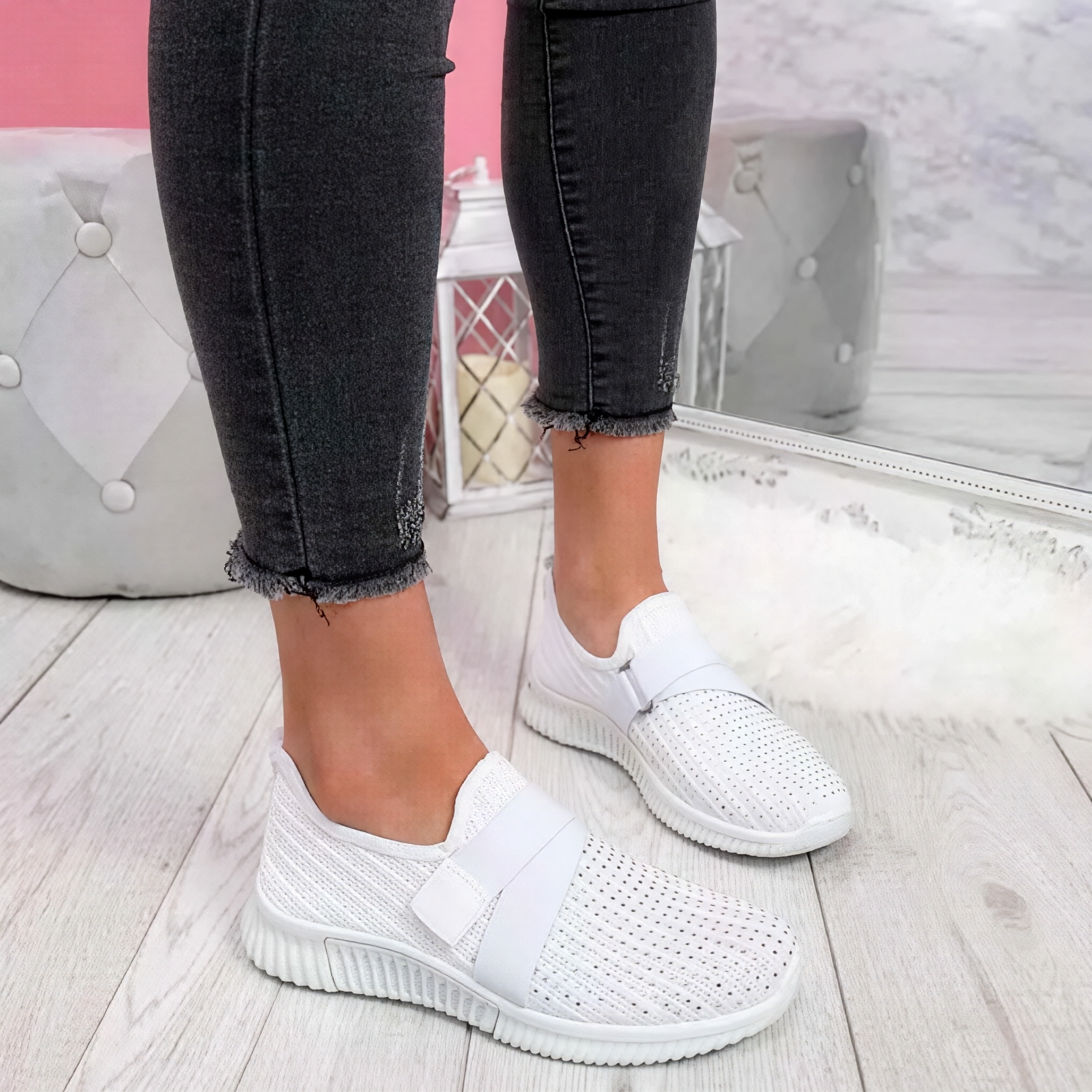 Kinsley - Zapatillas slip-on con detalles de cristal