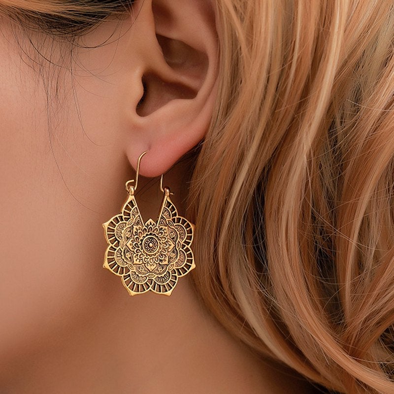 Sanya – Pendientes Mandala del Loto
