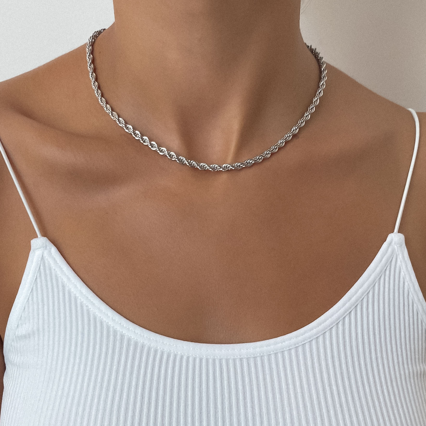 Nalia – Collar de Plata de Cuerda